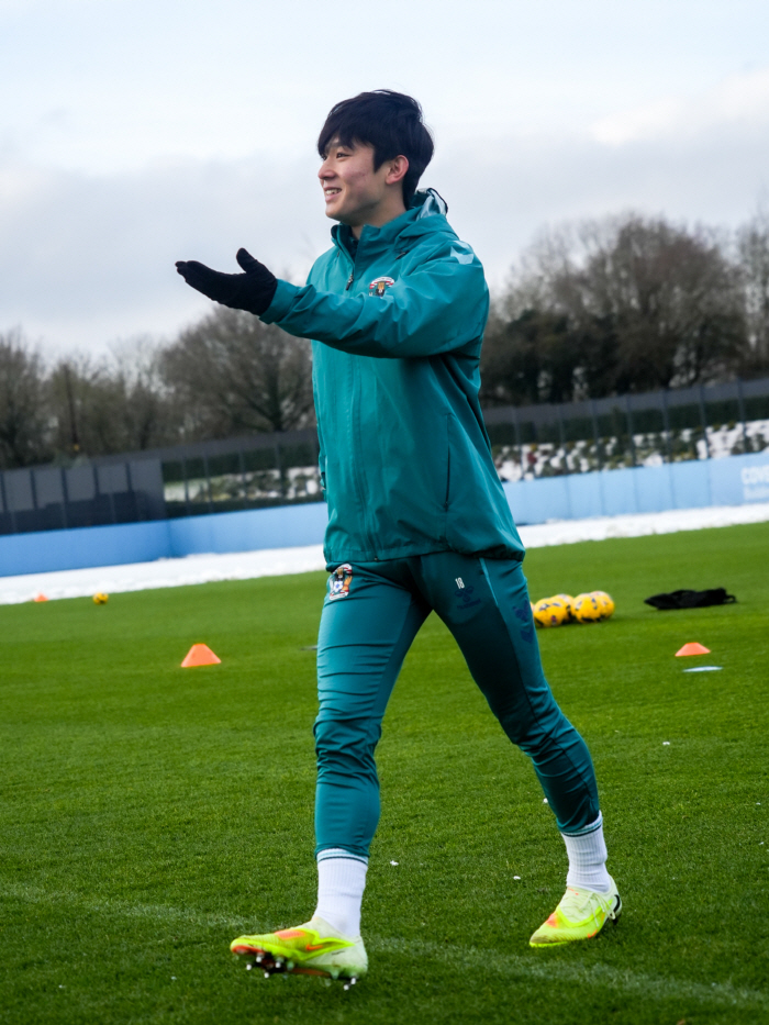 '한국산' 양민혁, 눈길 끄네! 英 매체 호평→"기술적이고, 성실해"…리그 데뷔전+공격 포인트 노린다