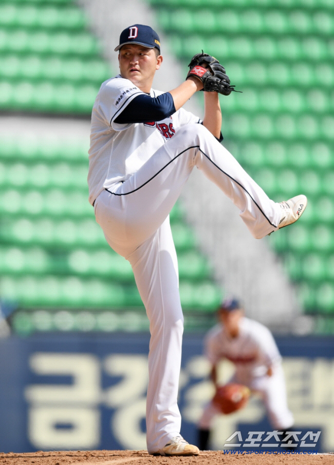 '무려 2m11' 역대 최장신 타이! 日에 巨人 투수 뜬다…韓 기록은?