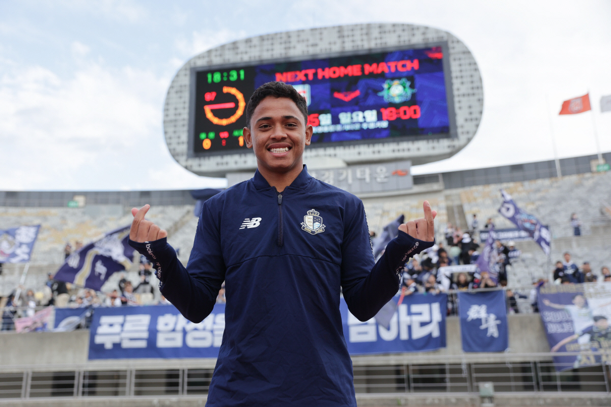 [오피셜]"이제는 전성기 꿈꾼다" 울산, K리그 적응 마친 브라질 윙어 …