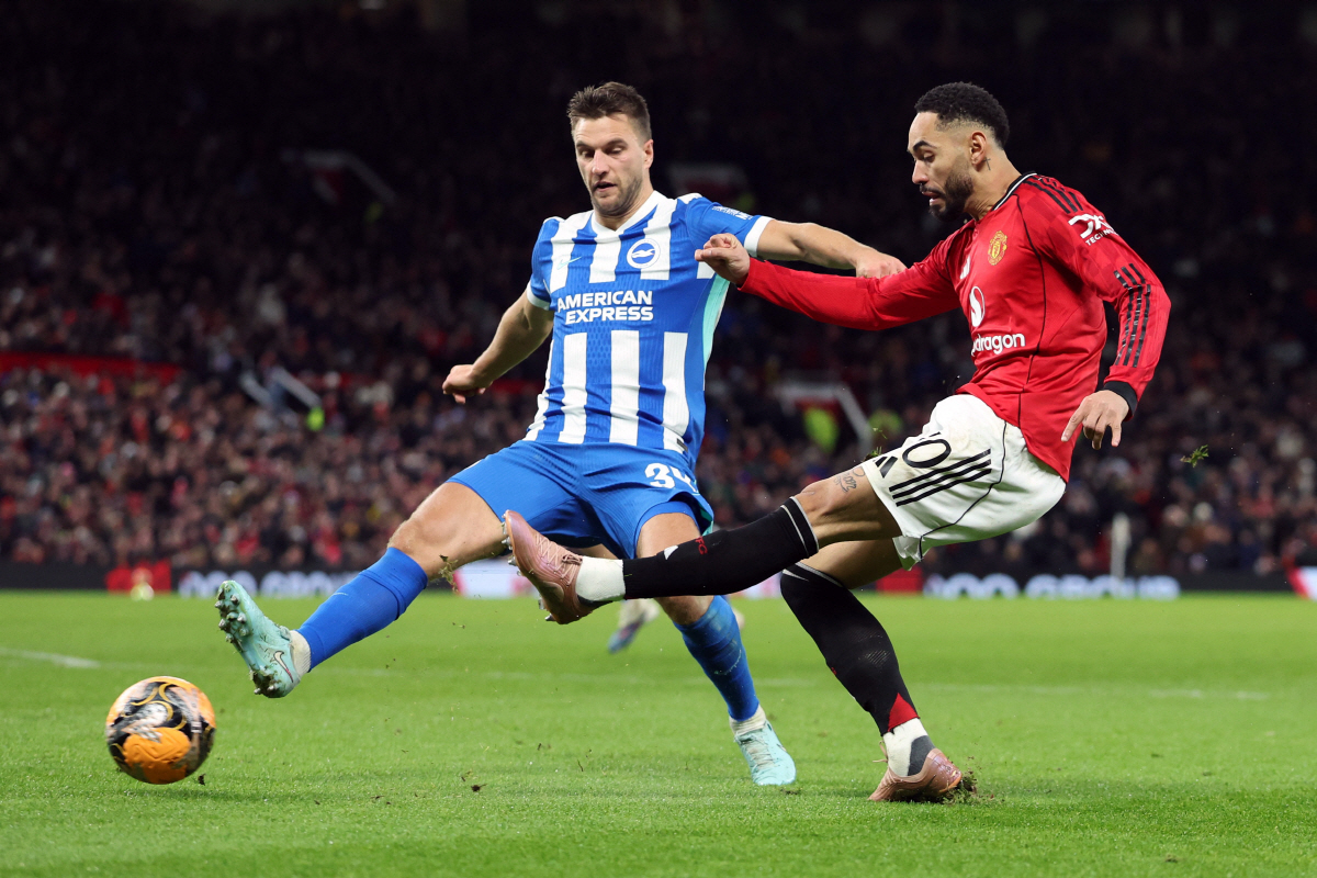 '이럴거면 아모림 왜 날렸나' 1무1패 FA컵 64강 탈락.. 맨유에 쏟…