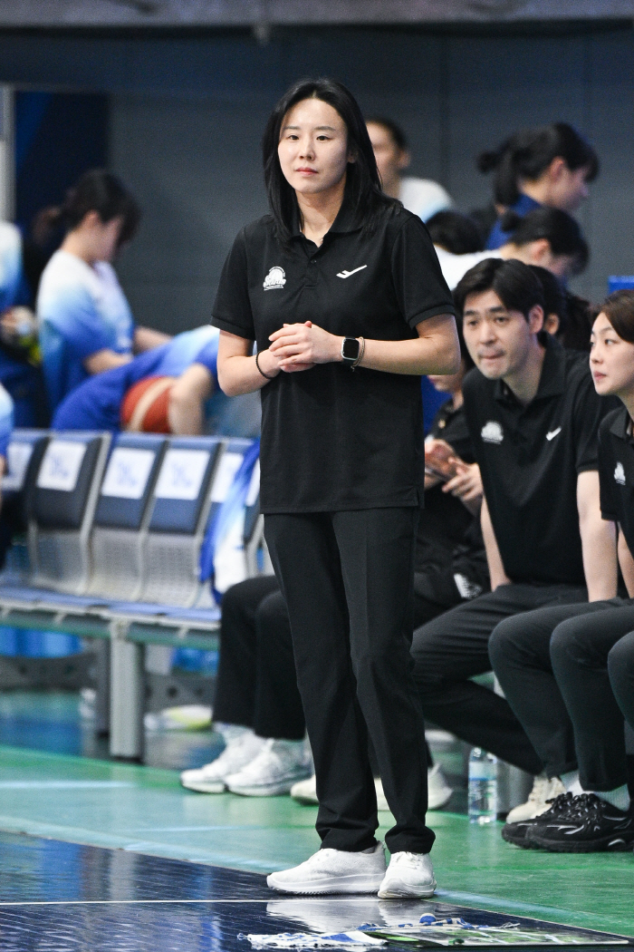 [현장인터뷰]'8연패' 최윤아 감독 작심 비판 "기량→경기 임하는 멘탈, 다 최약체인 것 확실하다"