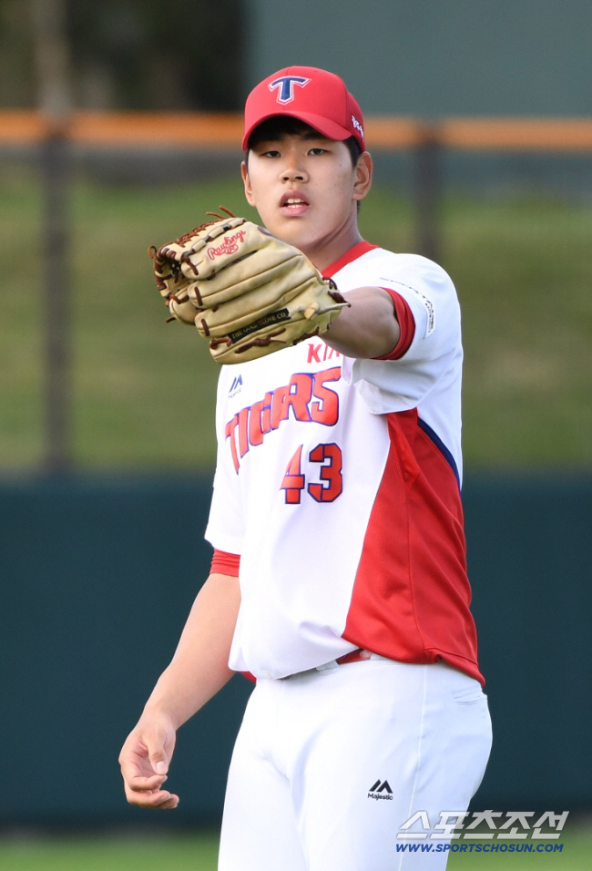 충격의 은퇴 번복? 왜 'ML 쇼케이스' 불가능한가…157㎞ 유망주 흔들…