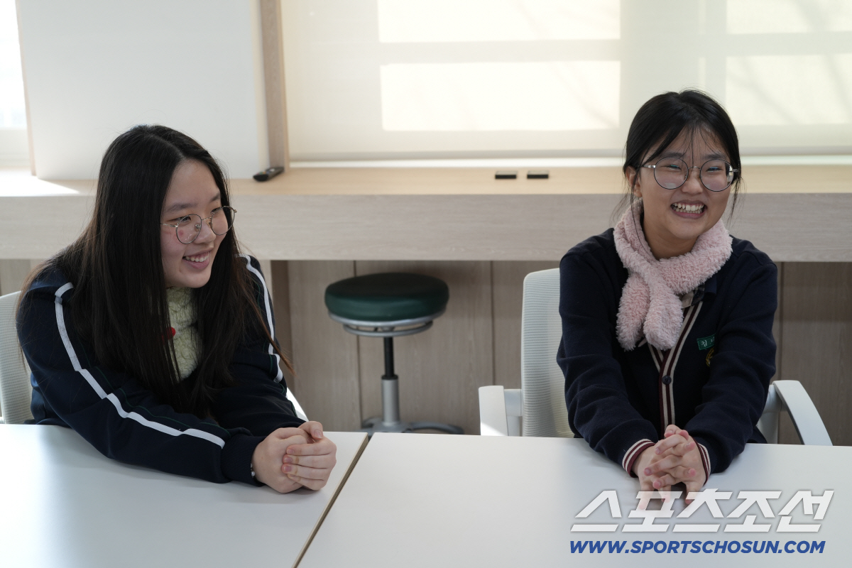 "누나들 응원에 힘 번쩍!" 신도봉중 서울림 아이들이 만든 '별의 순간'…