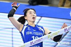 여자배구 8년 차 고의정, 기업은행 새 공격 옵션으로 부상