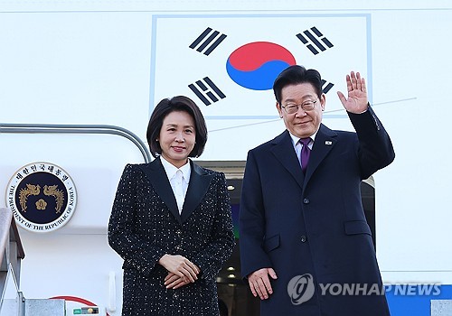 李대통령, 일본으로 출국…귀국 엿새 만에 다시 정상외교(종합)