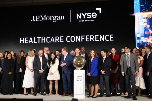 AI 칩 제왕이 신약으로…엔비디아, 바이오 판 흔들다