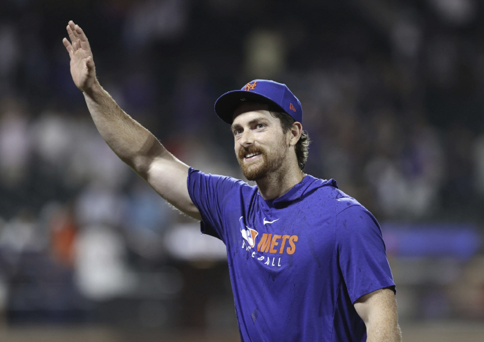 美 대표팀이 부른 24살 우완 루키, MLB 유망주 랭킹 2년 연속 1위...그래서 메츠가 FA 선발투수 안찾나?