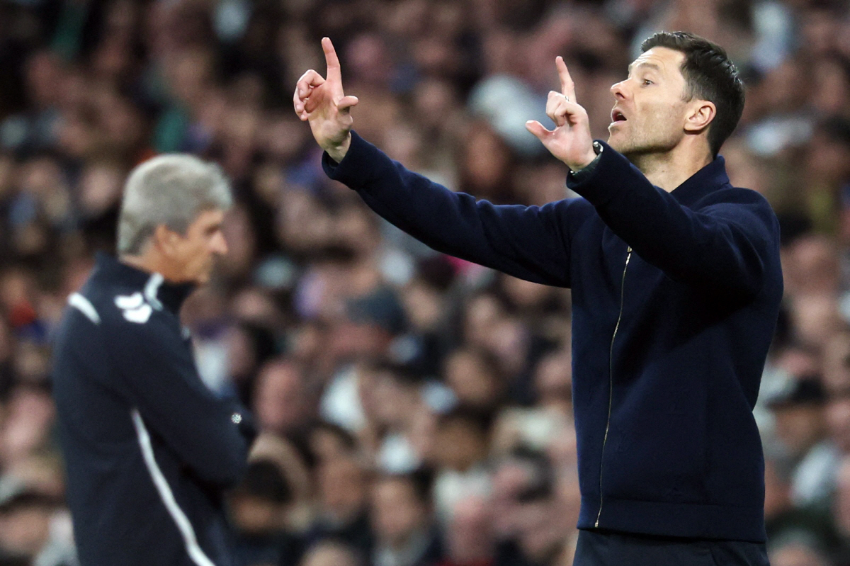 "페레스 회장 불신X★선수들 무시→7개월만의 충격 결별" '비피셜' 사비…