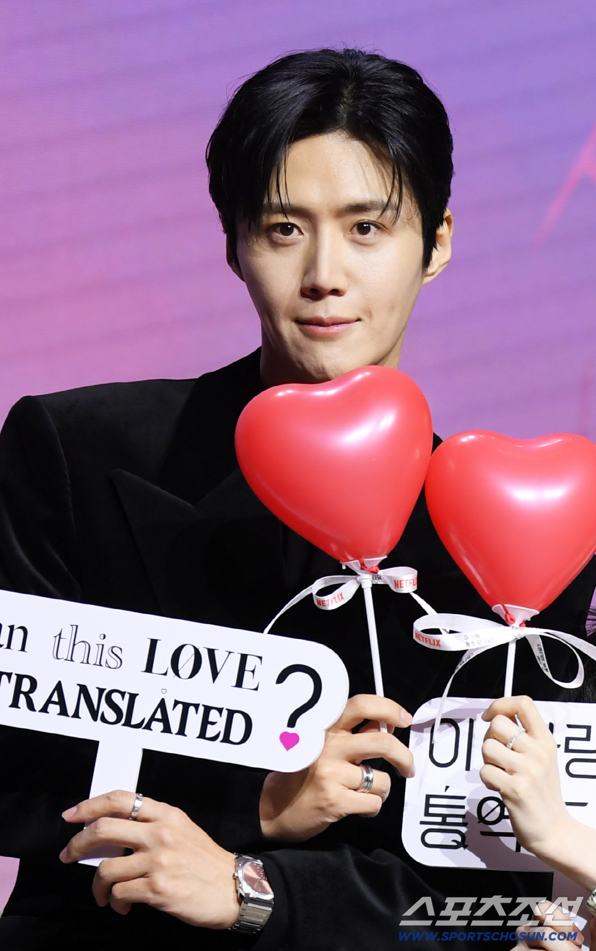 [SC현장] "새해 기적이 되길"..'6개국어' 김선호♥'톱스타' 고윤정…