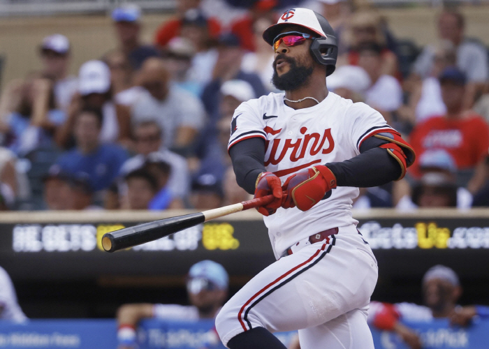 '합계 368홈런' 이 정도면 일본-DR 누구라도 폭격 가능! 미국 WBC 대표팀 거포 총집결, 35홈런 벅스터도 합류