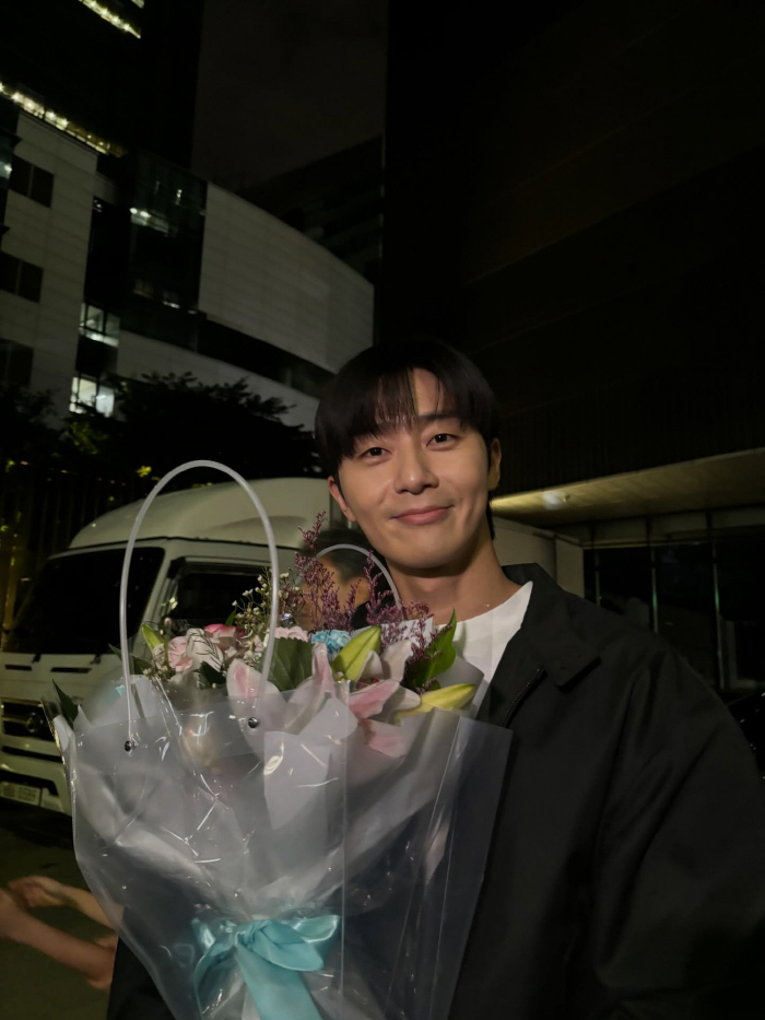 “시청률로 담을 수 없는 작품” 박서준, 4.7% 종영 ‘경도를 기다리며’ 통해 느낀 진심 고백