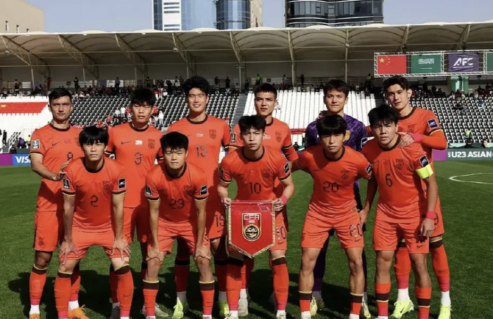 '역대 최강' 일본 어이없어 쓰러질 지경! "한국-일본, 중국보다 아래다…