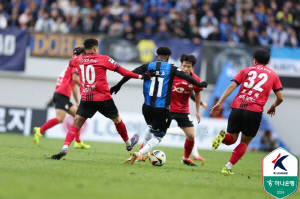 [오피셜]2026시즌 K리그1 일정 발표, 개막전부터 '경인더비' 빅뱅! 전북-부천, 대전-안양, 울산-강원 격돌…승격팀 부천은 '죽음의 3연전'