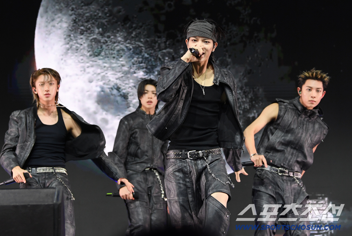 [SC현장]"대표님처럼, 꾸준히 슛"…'박재범 아이돌' 롱샷, 가요계 흔…