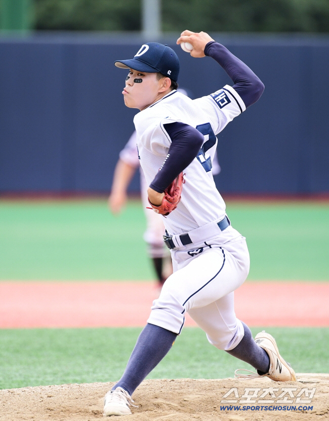 "김광현 선배님 말씀 가슴에 새기고…" 사이드암 명가에 또한명, 22세 …