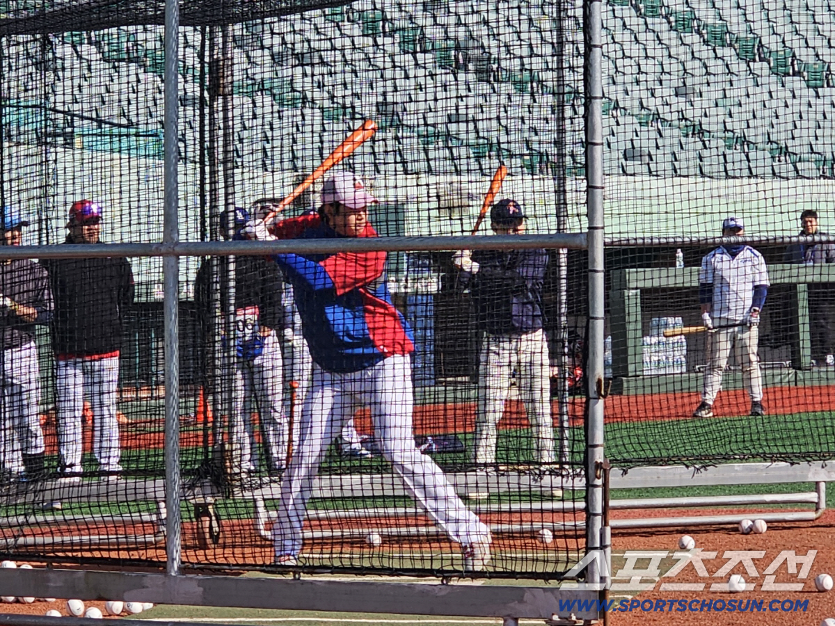 "야구 그만두려 했다" 손목 골절상→방출의 아픔, 시카고 컵스 차림으로 …