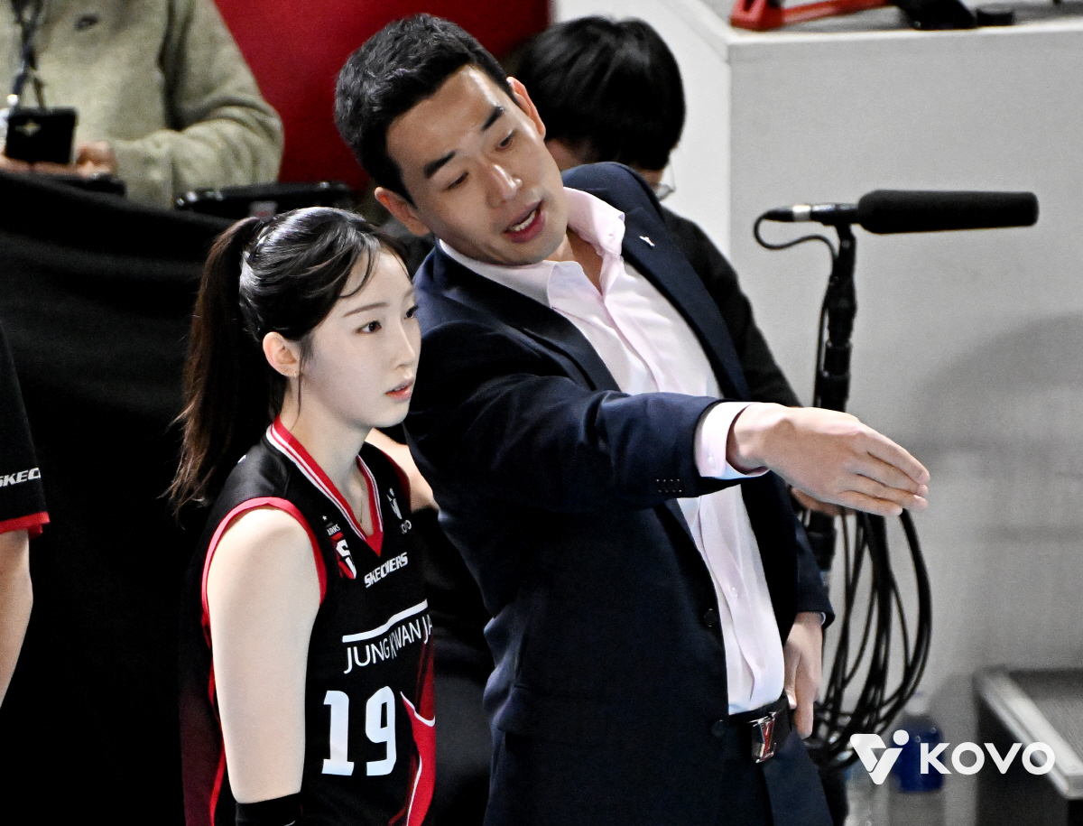 '프로 맞나' 꼴찌 증명한 졸전, 인쿠시 열풍 머쓱하네…"죄송하다, 팬들…