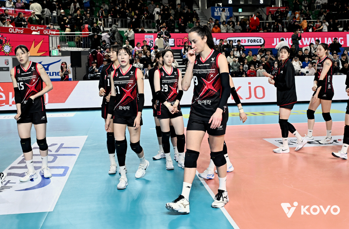 '프로 맞나' 꼴찌 증명한 졸전, 인쿠시 열풍 머쓱하네…"죄송하다, 팬들…