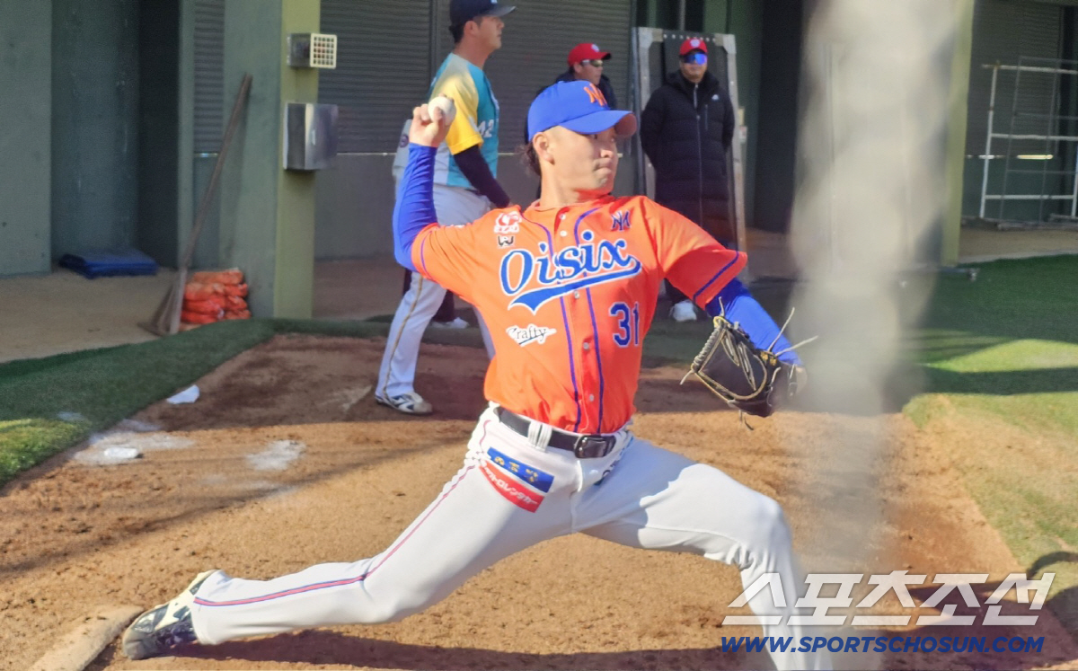 벌써 149㎞, 실화? "1군 불펜에도 당장 통할 구위" 日 투수 폼 미…