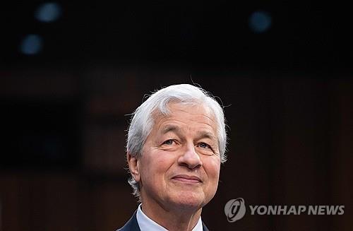 JP모건 다이먼, 파월 수사에 "연준 독립성 중요…역효과 날 것"