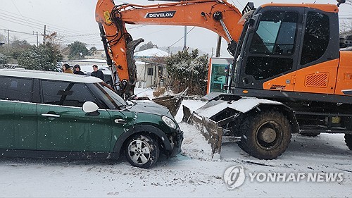 금감원 "배우자가 낸 사고에 내 車보험료 할증될 수 있어"