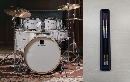 日정상과 드럼 합주 李대통령, 다카이치에 한국産 드럼세트 선물