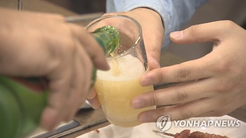 "음주 후 찾아오는 통풍…남성은 소주·여성은 맥주에 연관"