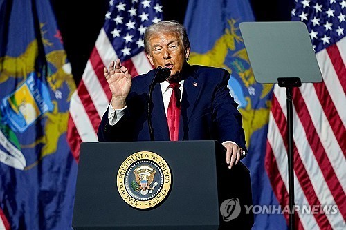 트럼프, 美공화 反트럼프 의원 맹비난…"野는 접착제처럼 끈끈"