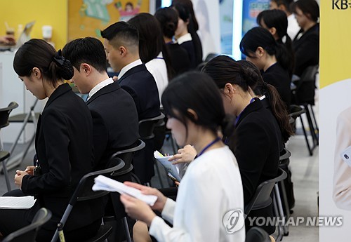"일할 사람 부족해"…기업 10곳 중 7곳, 올해 채용계획 있어