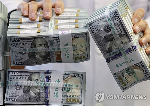 "국민연금 해외투자 늘려도 환헤지로 환율 영향 최소화해야"