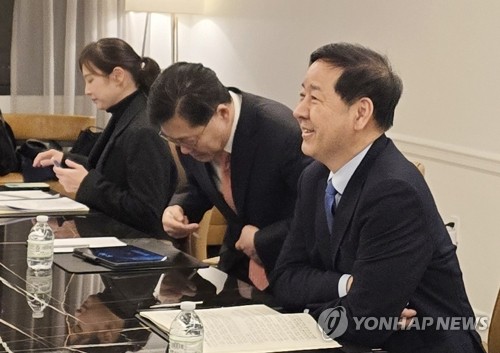 구윤철 "외환시장 일방향 쏠림…수급 불균형 해소해야"