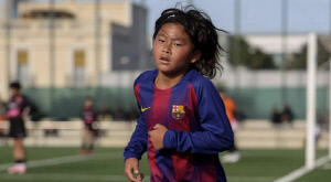 설마 이승우 뛰어넘나, 日 12살 역대급 유망주 탄생...'54골 대폭발' 일본 메시, 바르사 에이스 등극