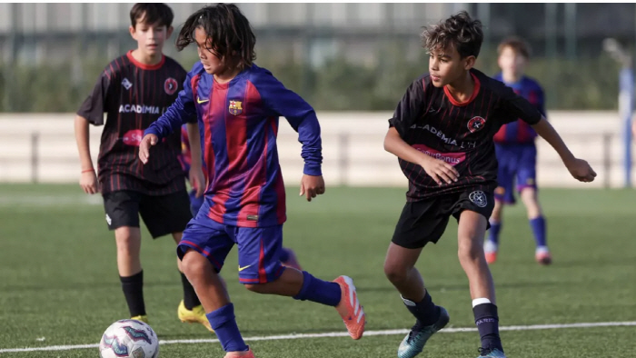 설마 이승우 뛰어넘나, 日 12살 역대급 유망주 탄생...'54골 대폭발…