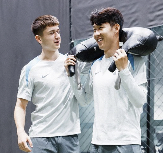 "손흥민 제발 단기 임대로 돌아와" 토트넘, 또또또 실패 예고...'SO…