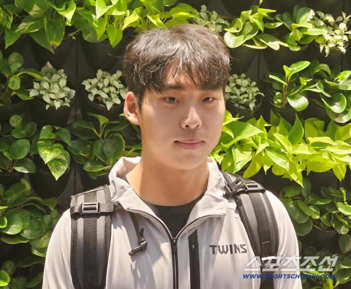 6명중 '나홀로' 15시간…"올해 내 실력으로 따낼게요" 투수→타자, 20세 추세현이 다진 각오 [인터뷰]