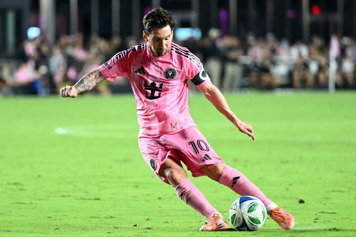 '515억 손흥민보다 47배 더 주겠다' 미친 수준...메시 앞에 도착한…