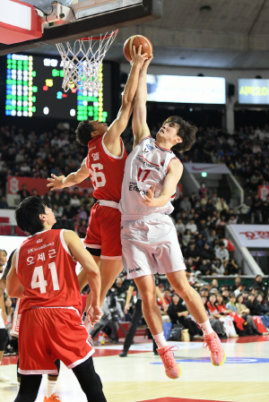 슬램덩크 실사판 강백호. SK 에디 다니엘 충격 임팩트. 