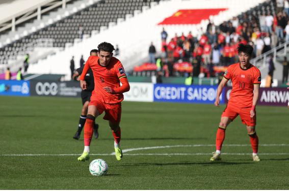 중국은 한국처럼 창피하게 안 가! "무조건 이겨서 8강"…한국 발밑에 두…