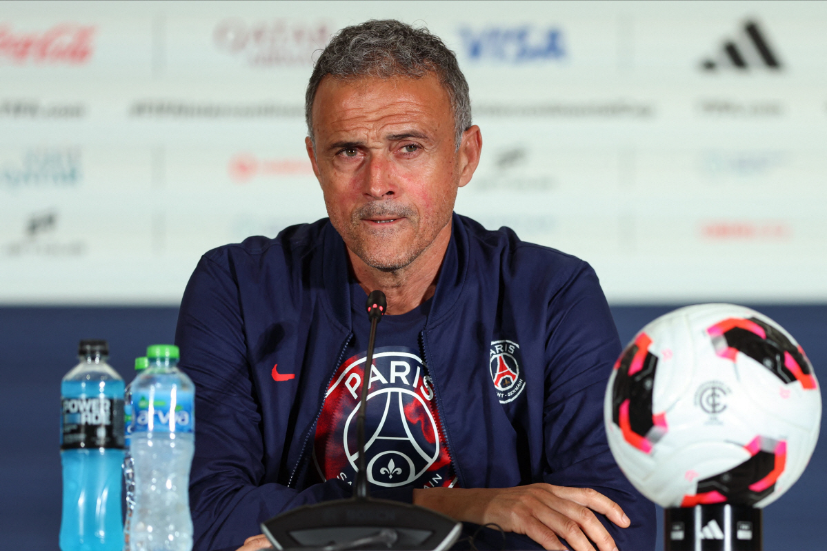 '분명히 뭔가 있는데...' "떠난다" vs "가짜 뉴스" 이강인 PSG…