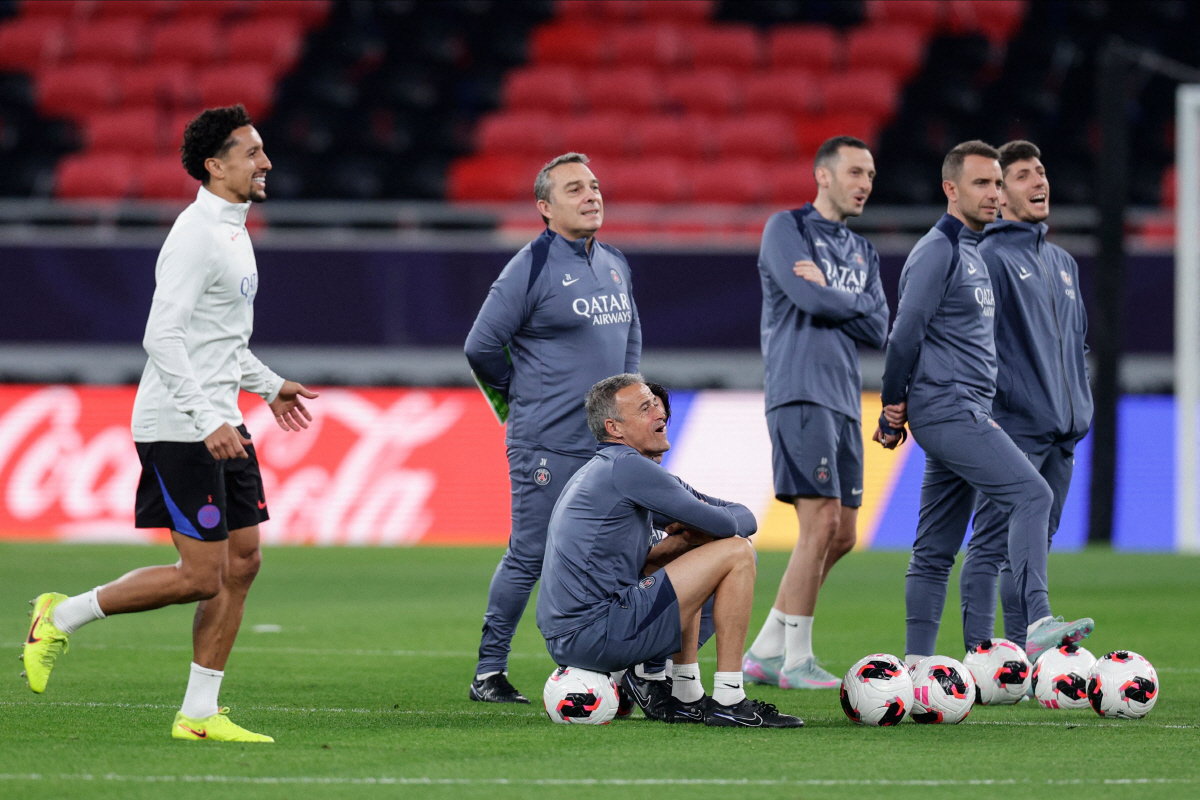 '분명히 뭔가 있는데...' "떠난다" vs "가짜 뉴스" 이강인 PSG…