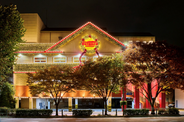 아웃백, 지난해 12월 매출 역대 기록 경신…"2026년에도 상승세 유지 노력"