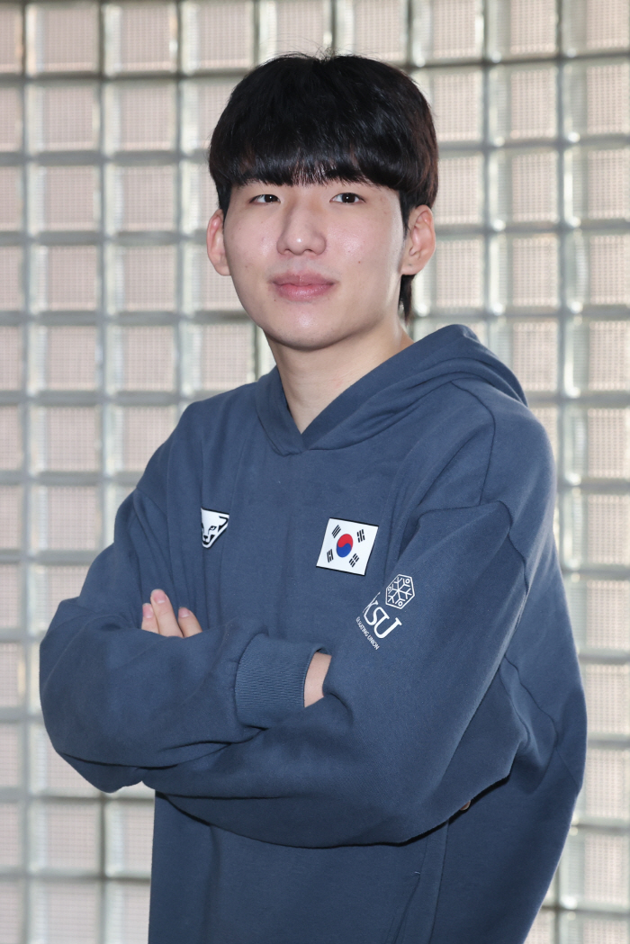 '3연속 올림픽 메달 도전' 빙속간판 정재원,동계체전 1500m 대회新 우승 '좋은 예감'