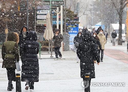 충북 흐리고 5㎜ 미만 비…낮 최고 13도