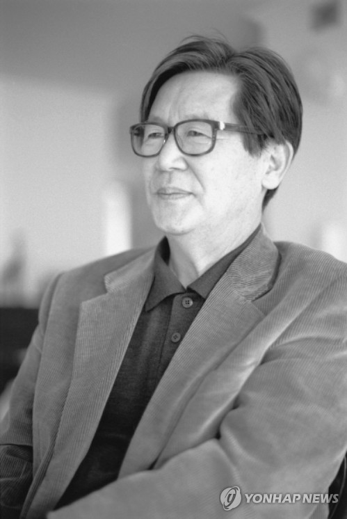 신영복 선생 10주기 맞아 전집 출간…"성찰의 의미 되새기는 책"