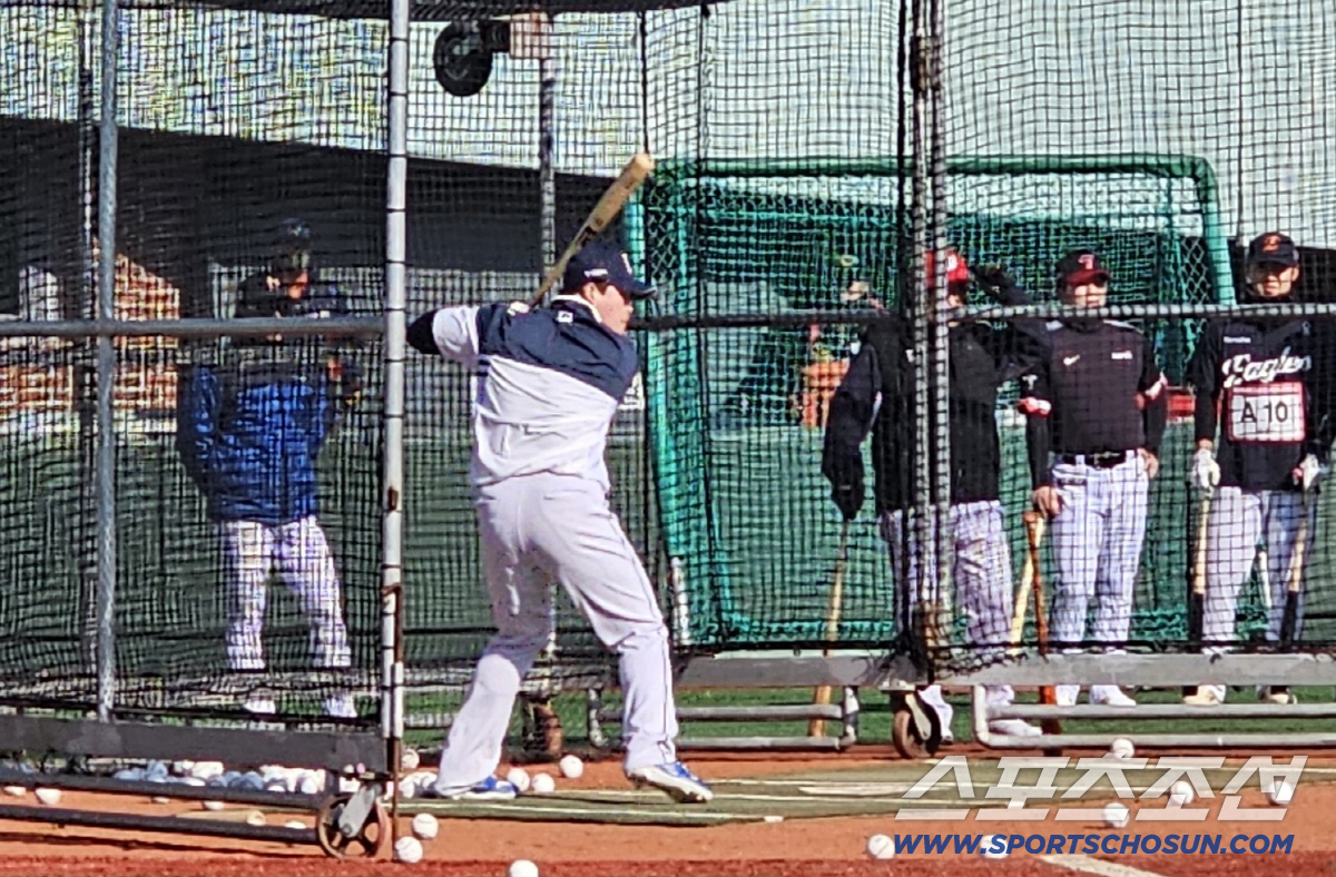 "멀티가 필요해" 김동엽 국해성 공민규도 탈락? '35명의 압박' 뺄셈 …