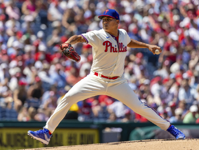 패닉바잉? 브레그먼 놓친 보스턴, 좌완 FA 수아레스에 1906억 질렀다! 대체 왜?