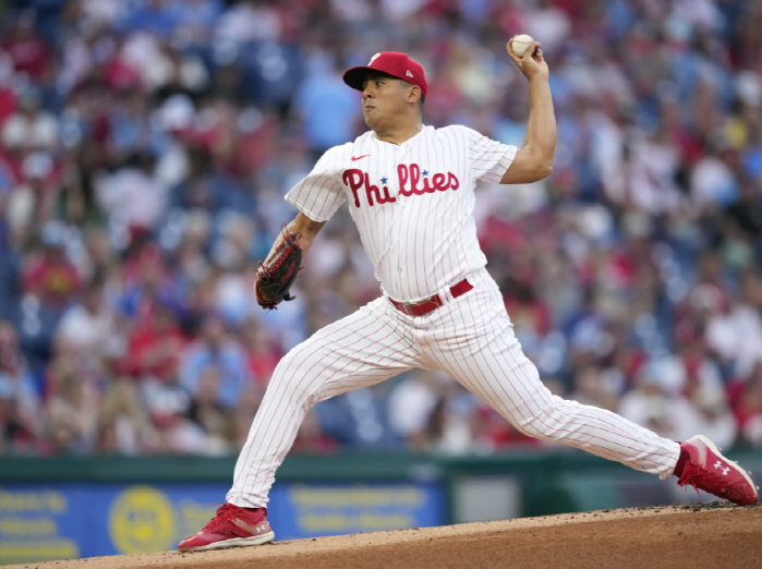 패닉바잉? 브레그먼 놓친 보스턴, 좌완 FA 수아레스에 1906억 질렀다…