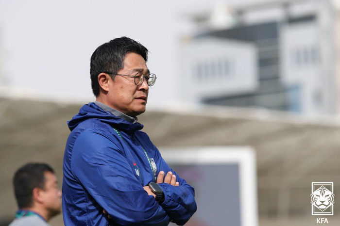 "투지→집념→희망 '실종'" 韓 축구 역대급 '참사', 이민성 감독 공식…