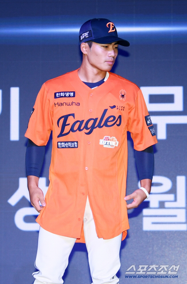 "폰세 공 쳐보고 싶었는데…" 신구장 중원 누빌 아기독수리, 19세 오재…