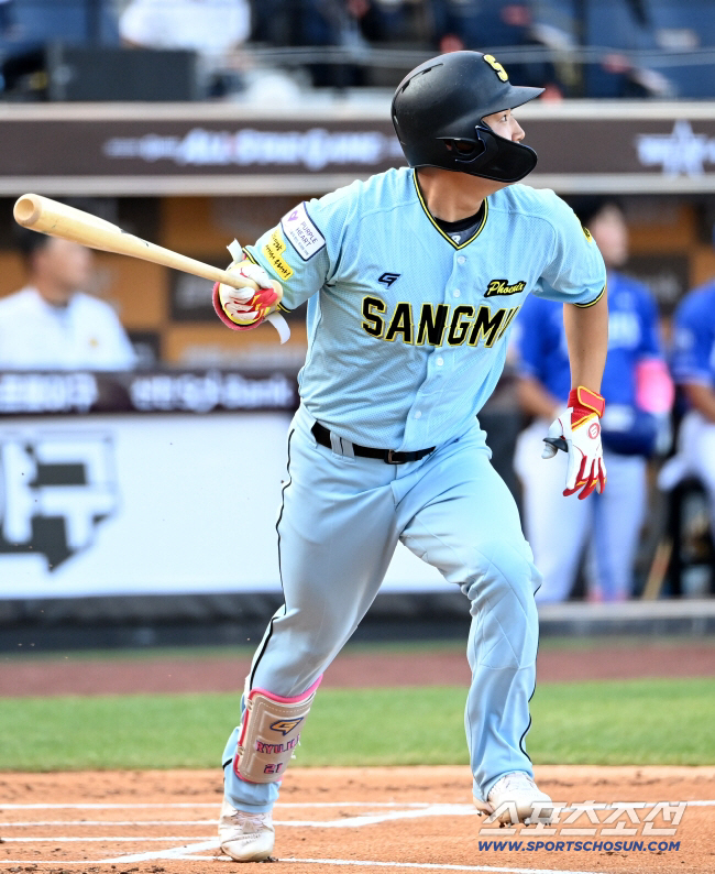 주전 2루수 예약? 8년만에 탄생한 '4할타자' → 180도 달라진 존재…